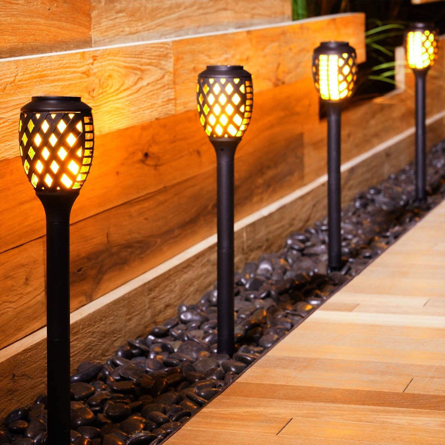 Outdoor Solar Lights, Water-Resistant Flickering Flames Torch Light, Landscape Decoration Lighting