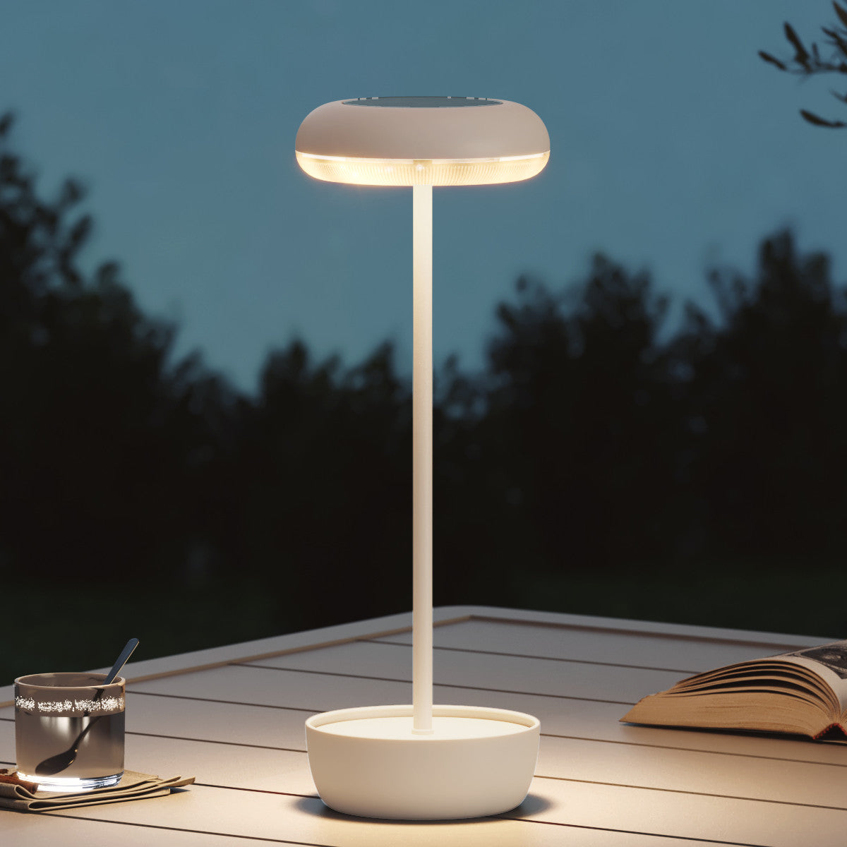 Outdoor Table Lamp Solar Table Lamp with USB-Type C