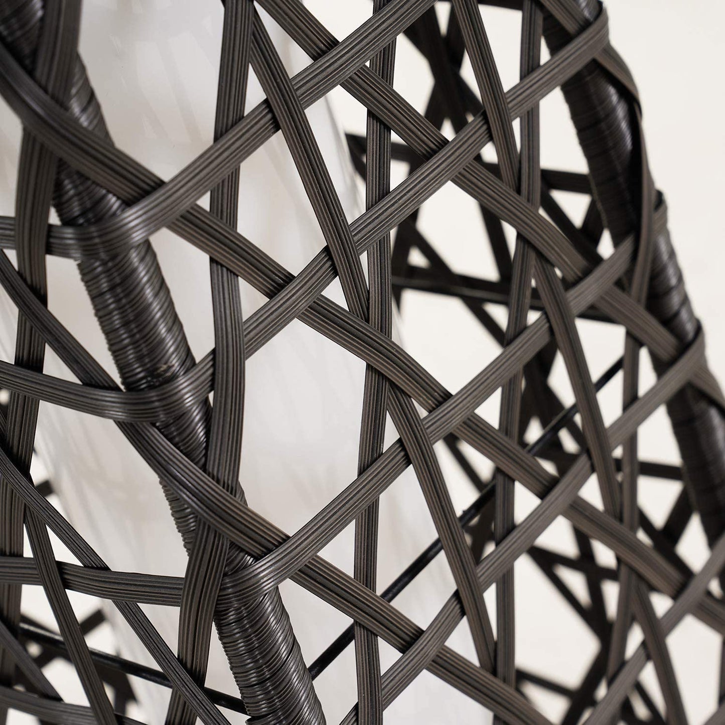Cindy Solar Lamp, Solar-Powered Woven Resin Wicker Floor Lamp