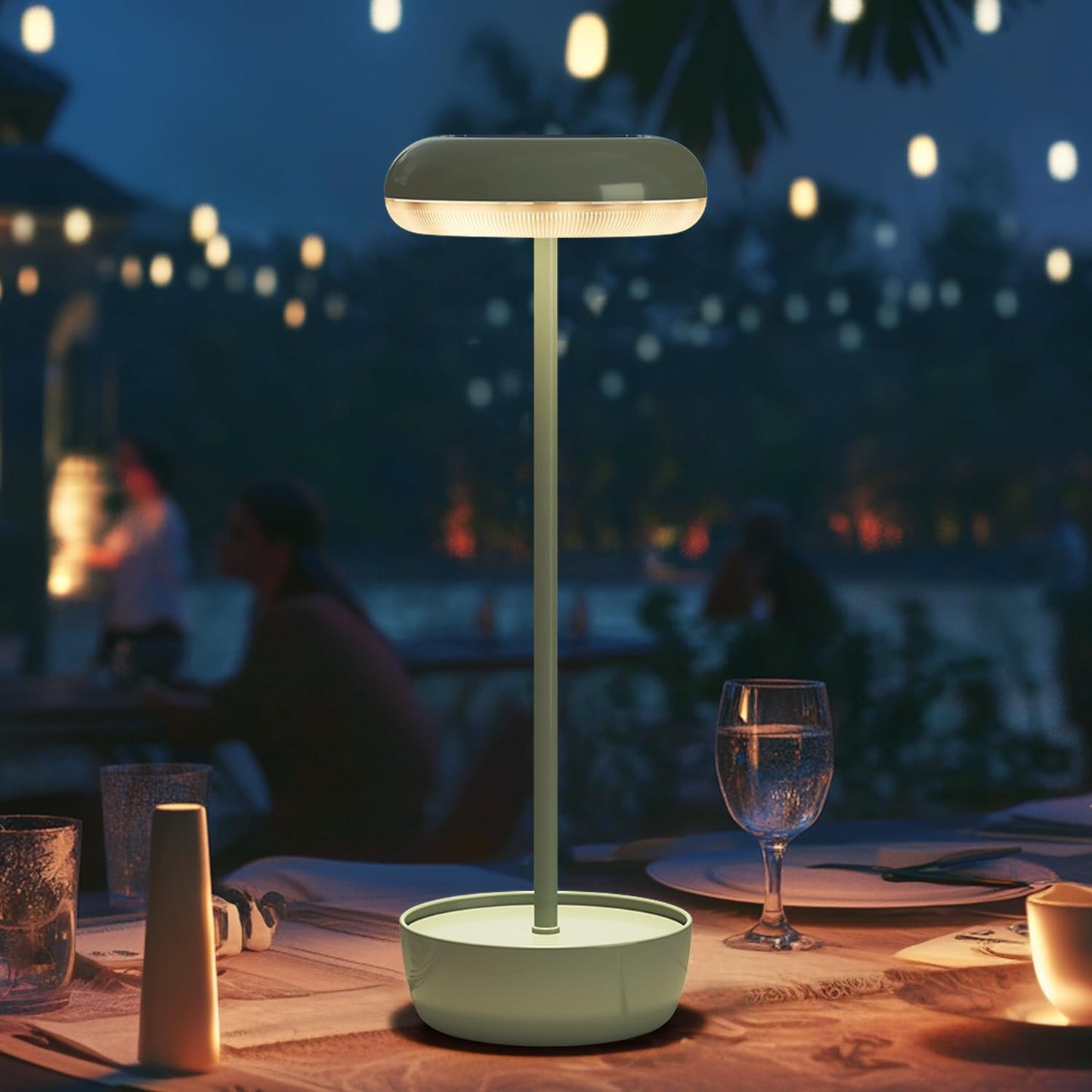 Outdoor Table Lamp Solar Table Lamp with USB-Type C