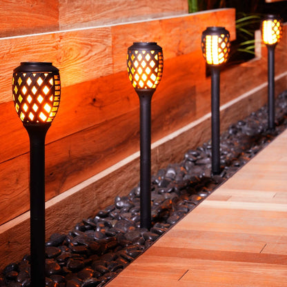 Outdoor Solar Lights, Water-Resistant Flickering Flames Torch Light, Landscape Decoration Lighting