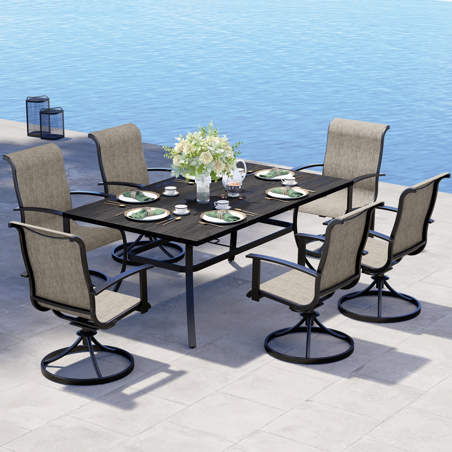 Outdoor Dining Set - Black & Grey Plaid