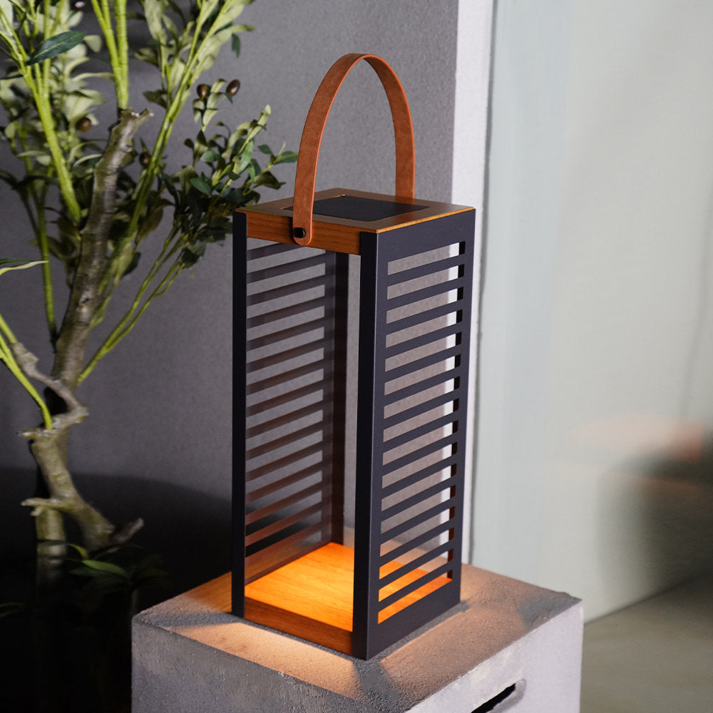 '' Solar Powered Outdoor Floor Lamp