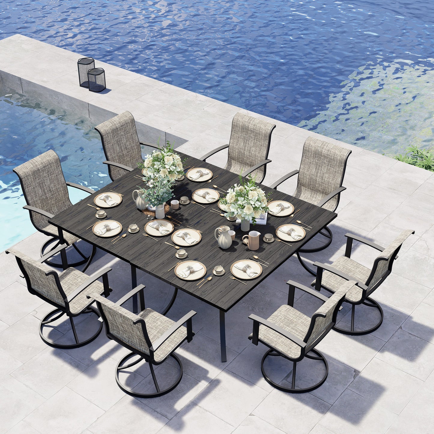 Outdoor Dining Set - Black & Grey Plaid